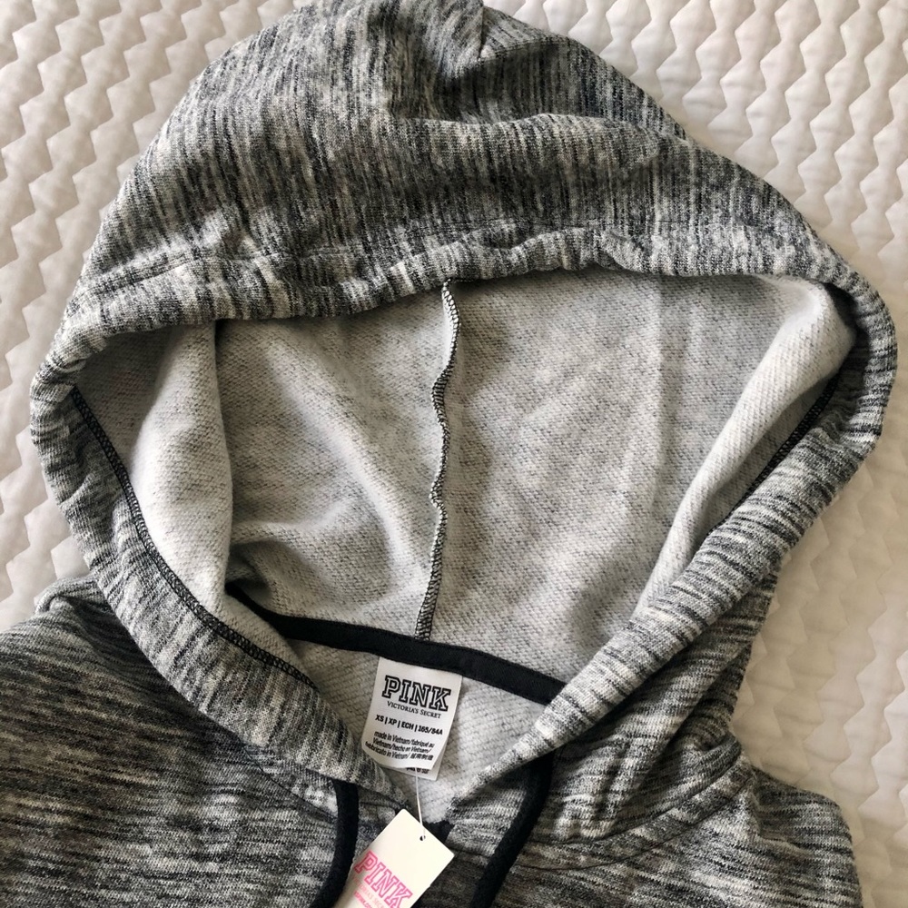 💗PINK VS 🌟Star Bling ✨Hoodie💗 - Picture 11 of 16
